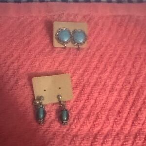 2 pair vintage Turquoise Earrings Set that clip on